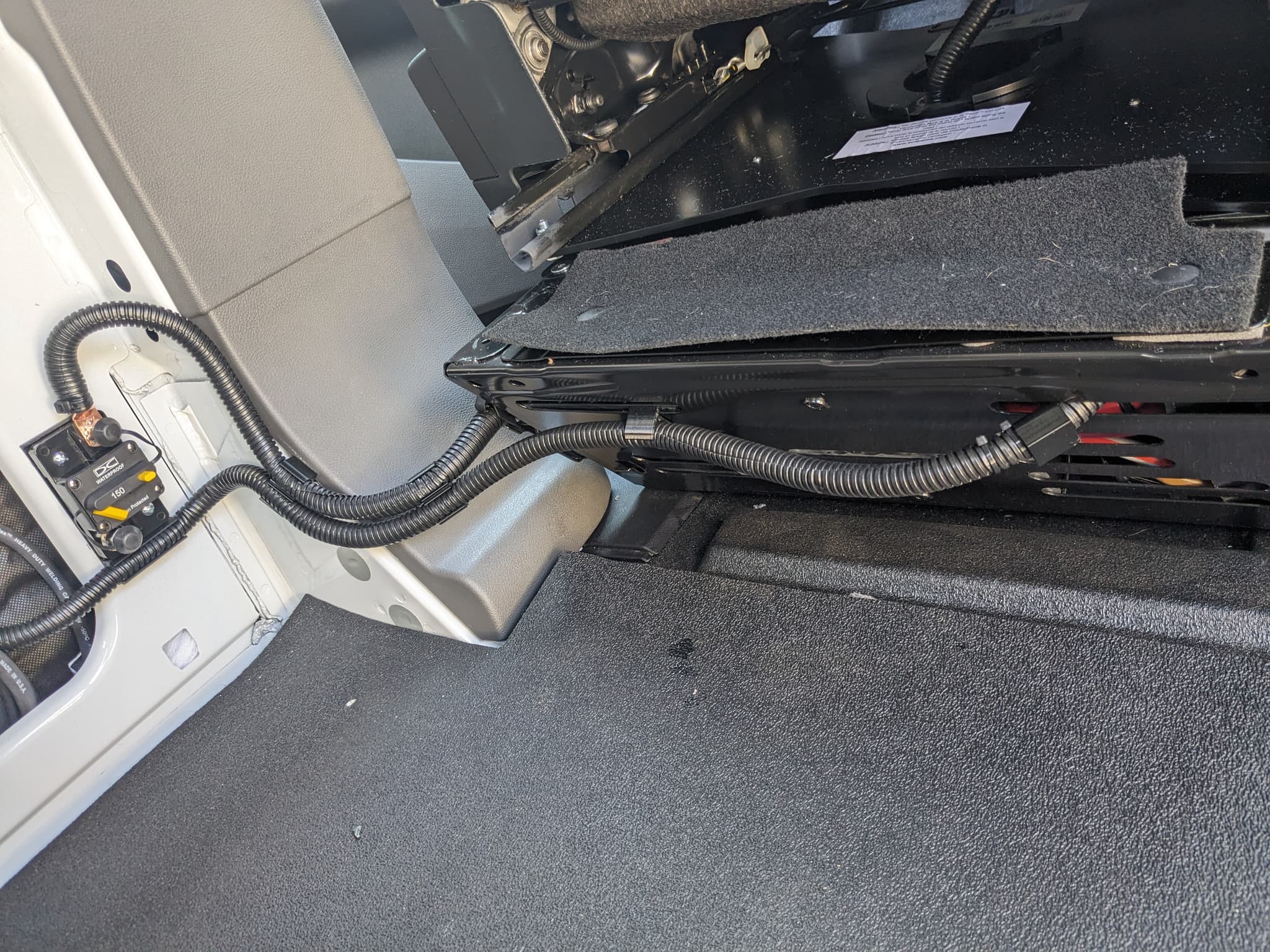 van-dc-dc-charging-wiring